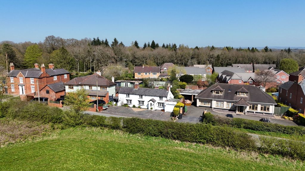 Property photo 1 of 54