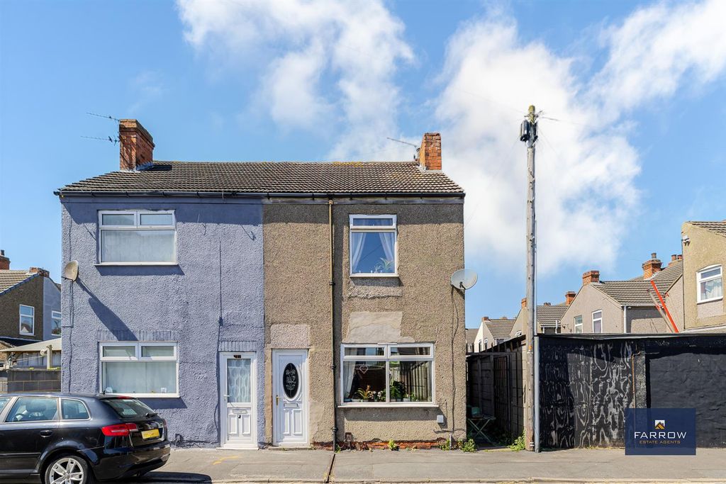 Property photo 1 of 21 Front