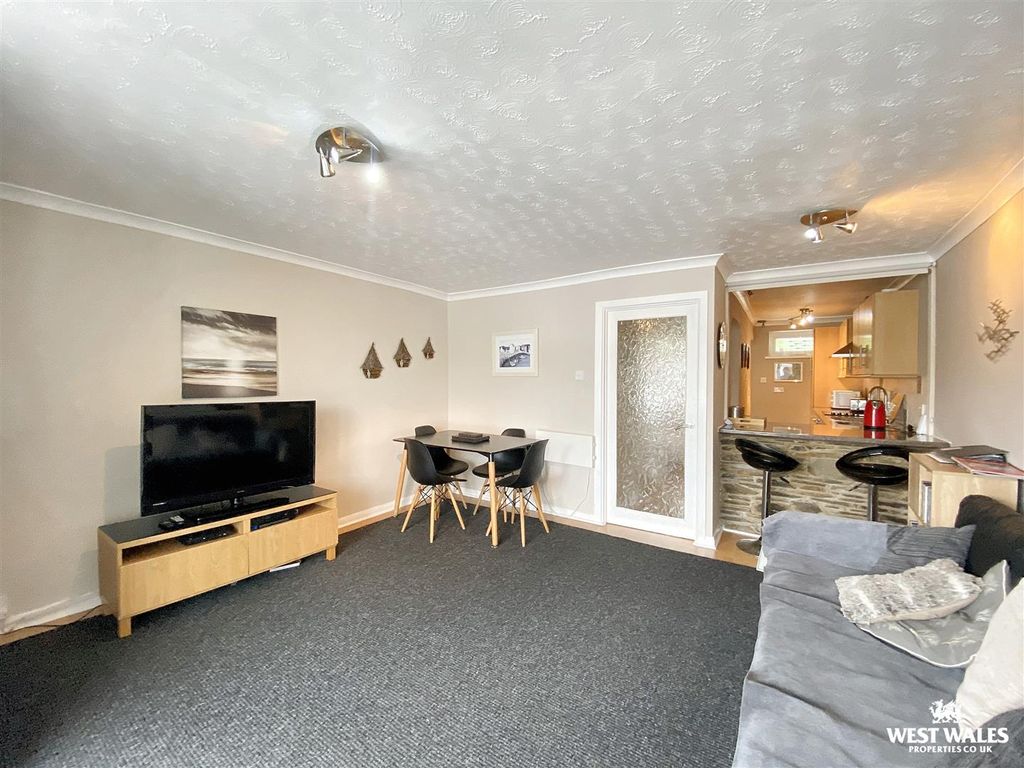 Property photo 2 of 14 Img_5234.Jpg