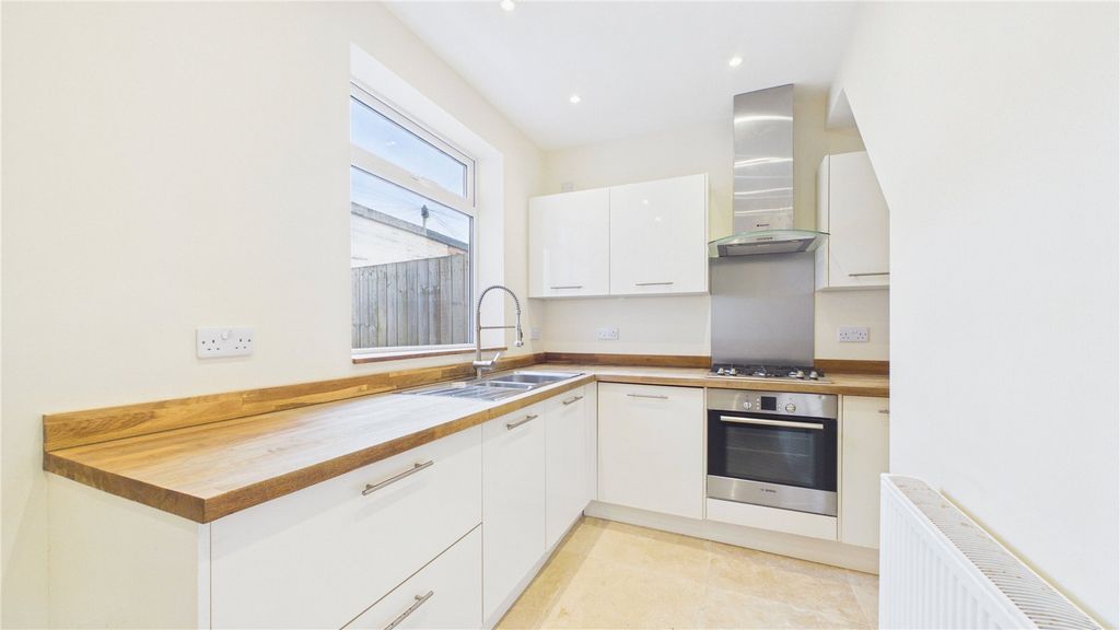 Property photo 2 of 5 Picture No. 05