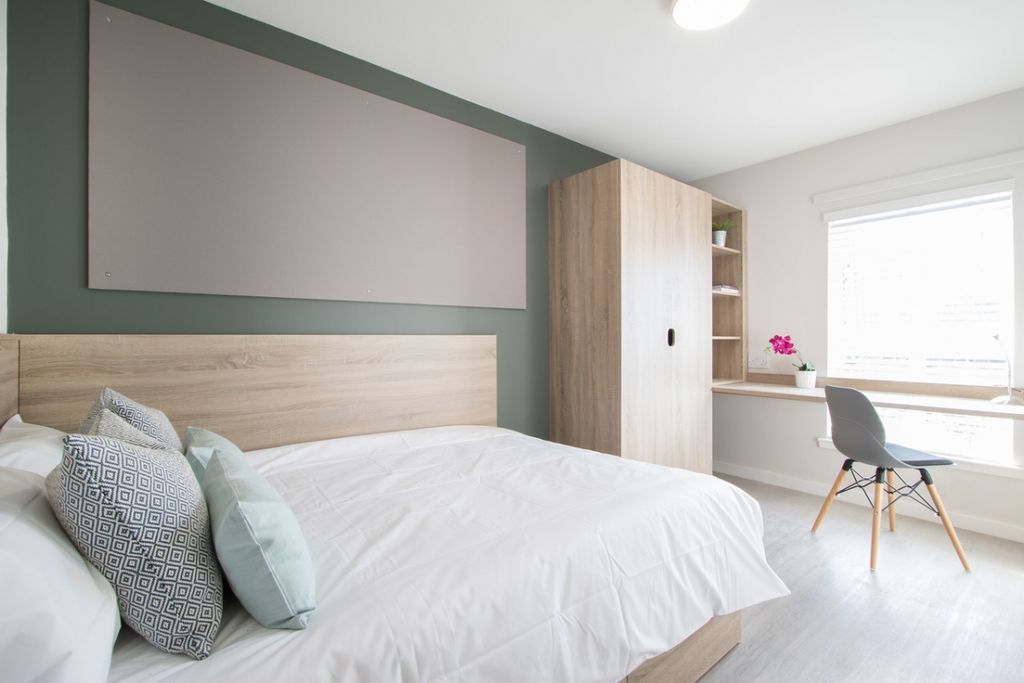 Property photo 2 of 13 Photo 1