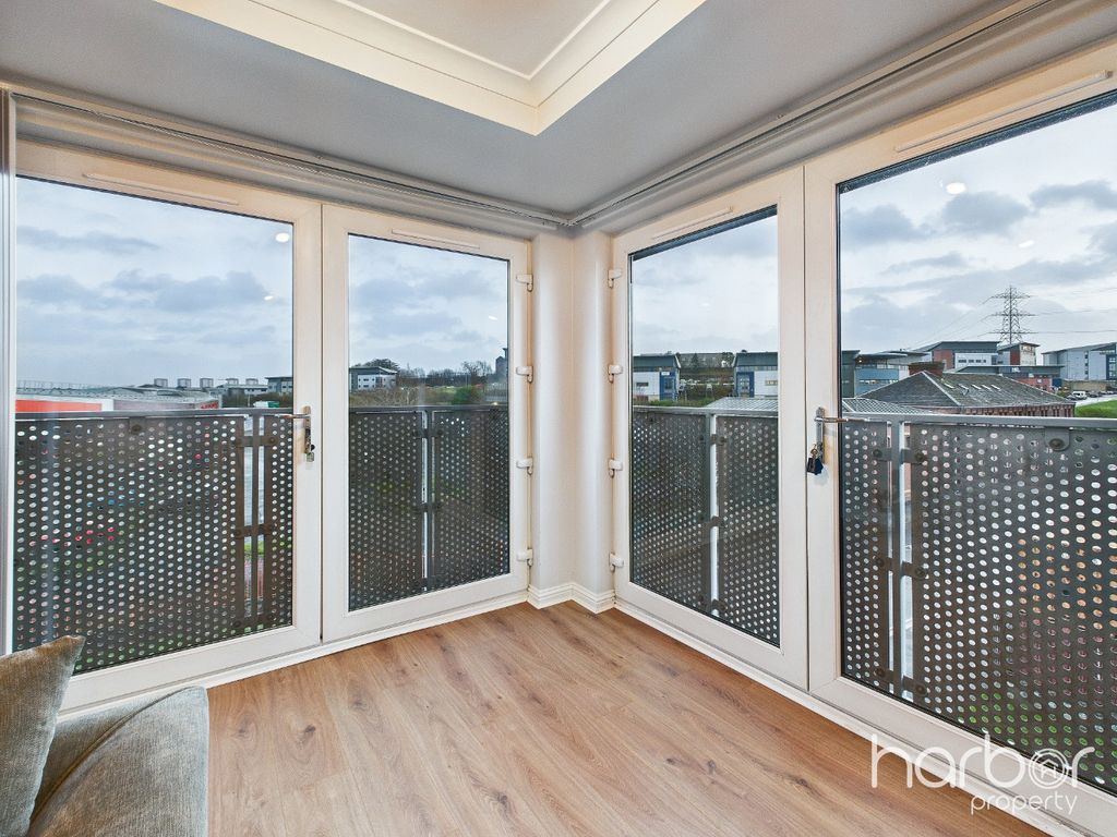 Property photo 3 of 16 4677297