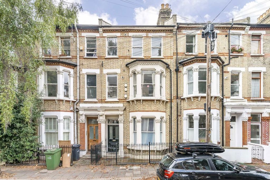 Property photo 1 of 6