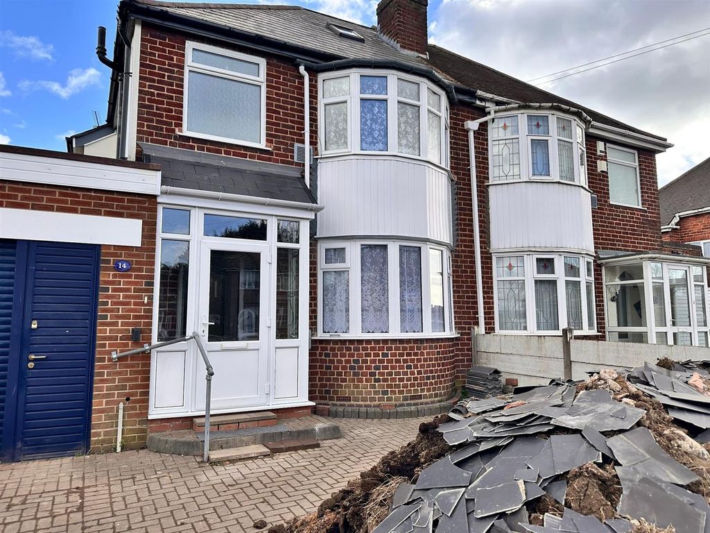 Property photo 1 of 11 Front