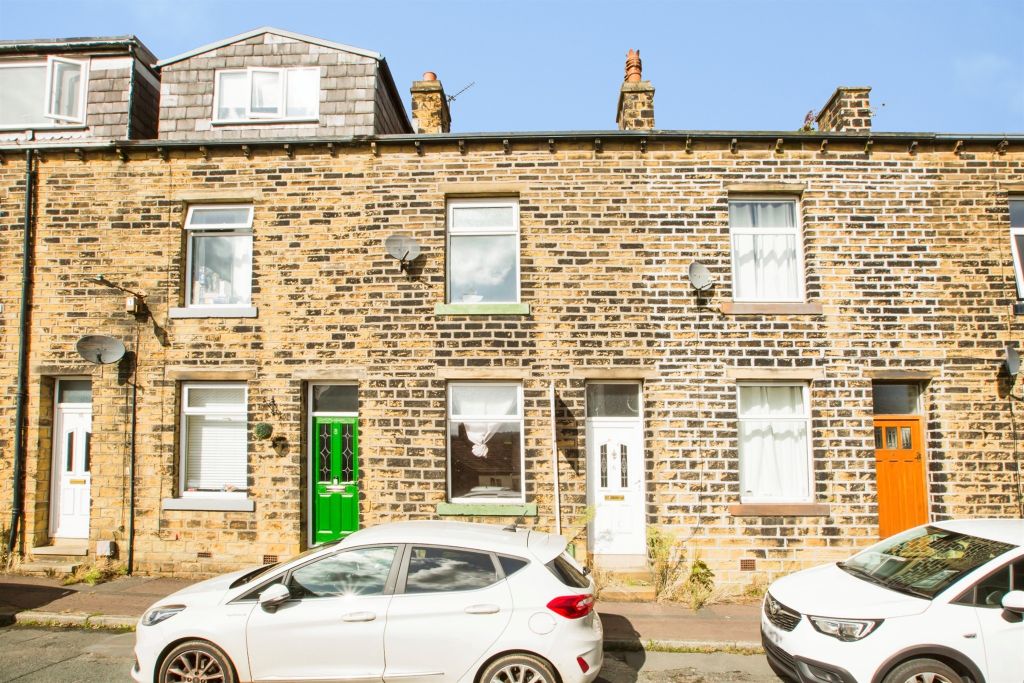 Property photo 1 of 12