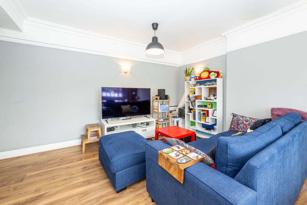 Property photo 2 of 15 5059632