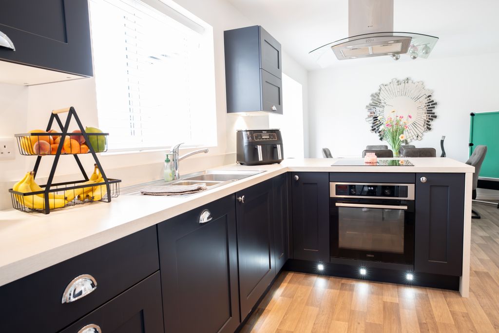 Property photo 2 of 31 32 Clayson6