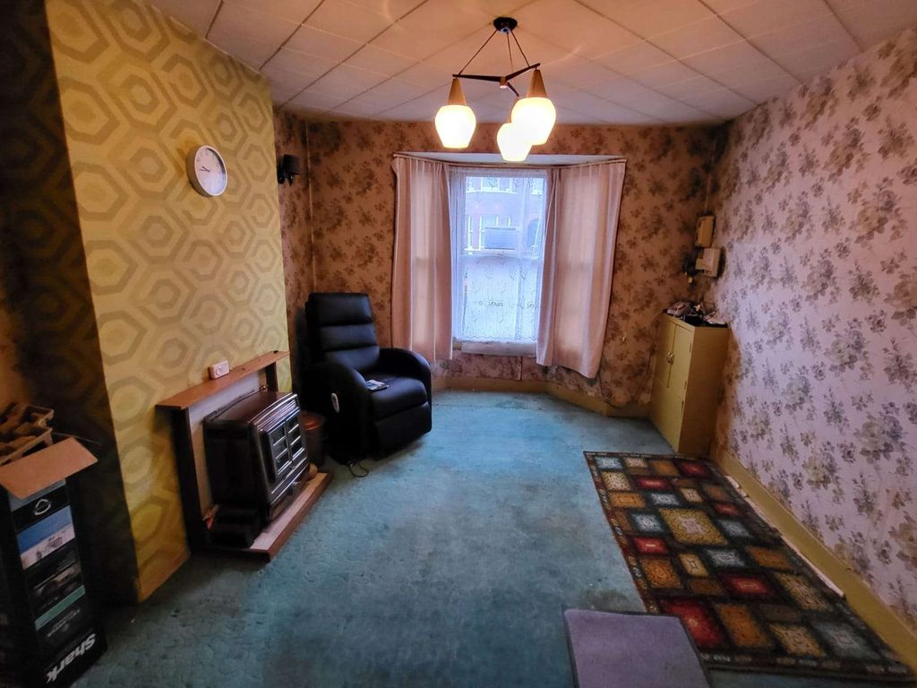 Property photo 3 of 11 Gallery