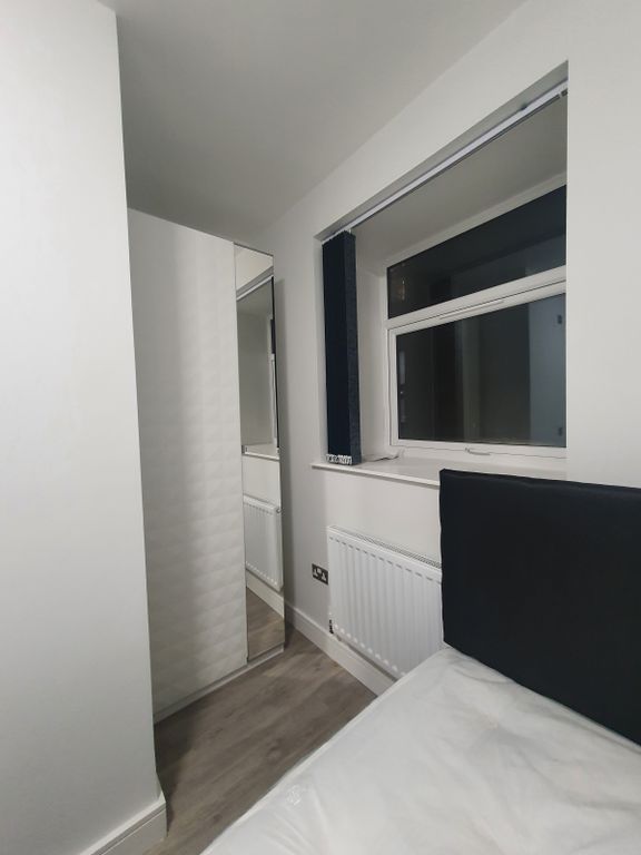 Property photo 3 of 11 Gallery