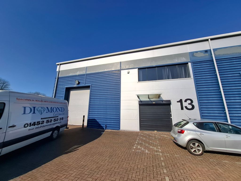 Property photo 2 of 8