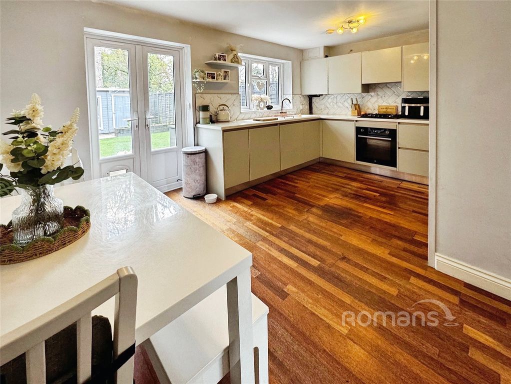 Property photo 3 of 9 Picture No. 05