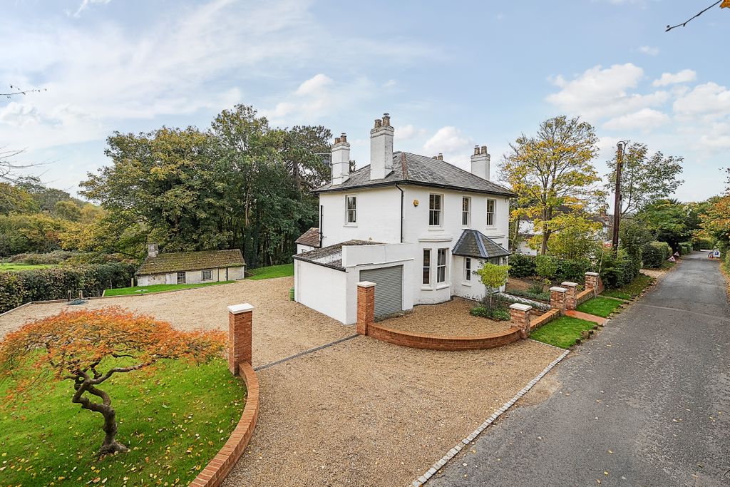 Property photo 1 of 24