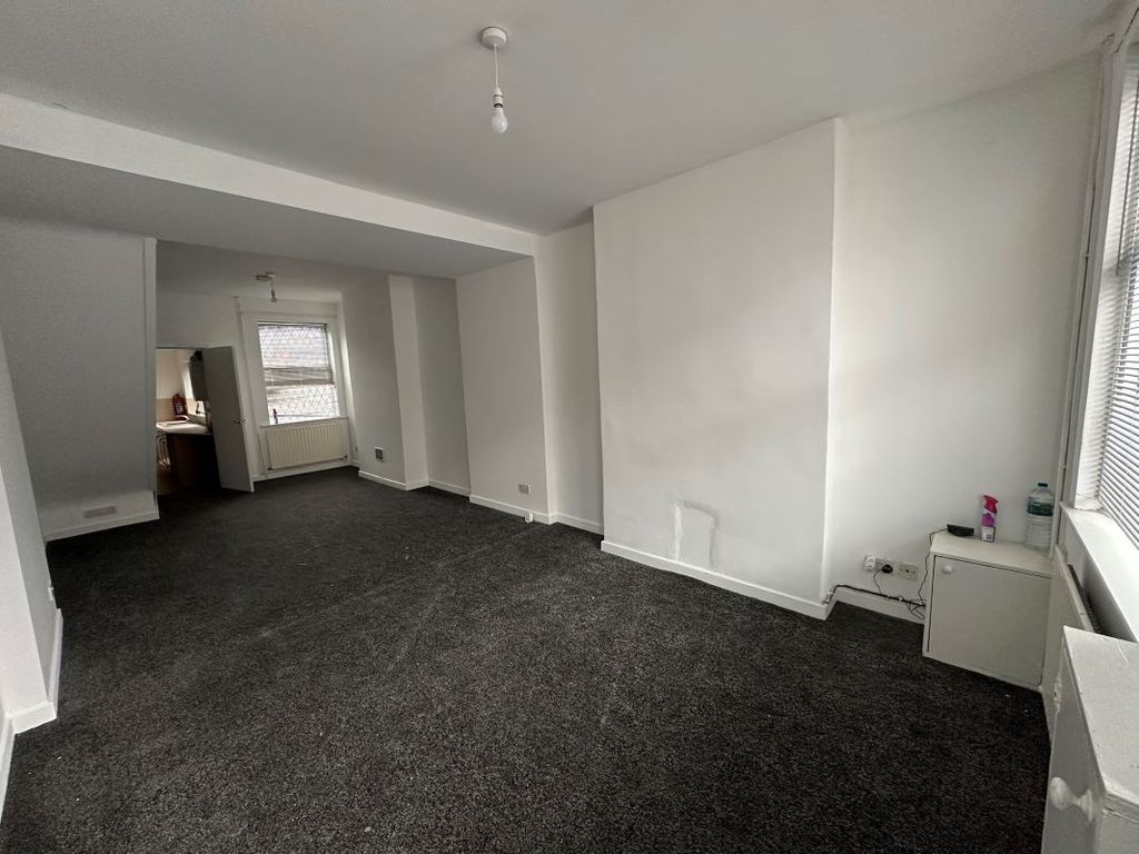 Property photo 3 of 10 Image 3