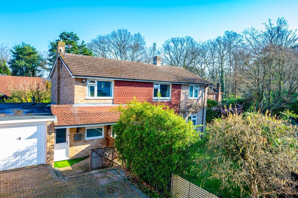 Property photo 2 of 21