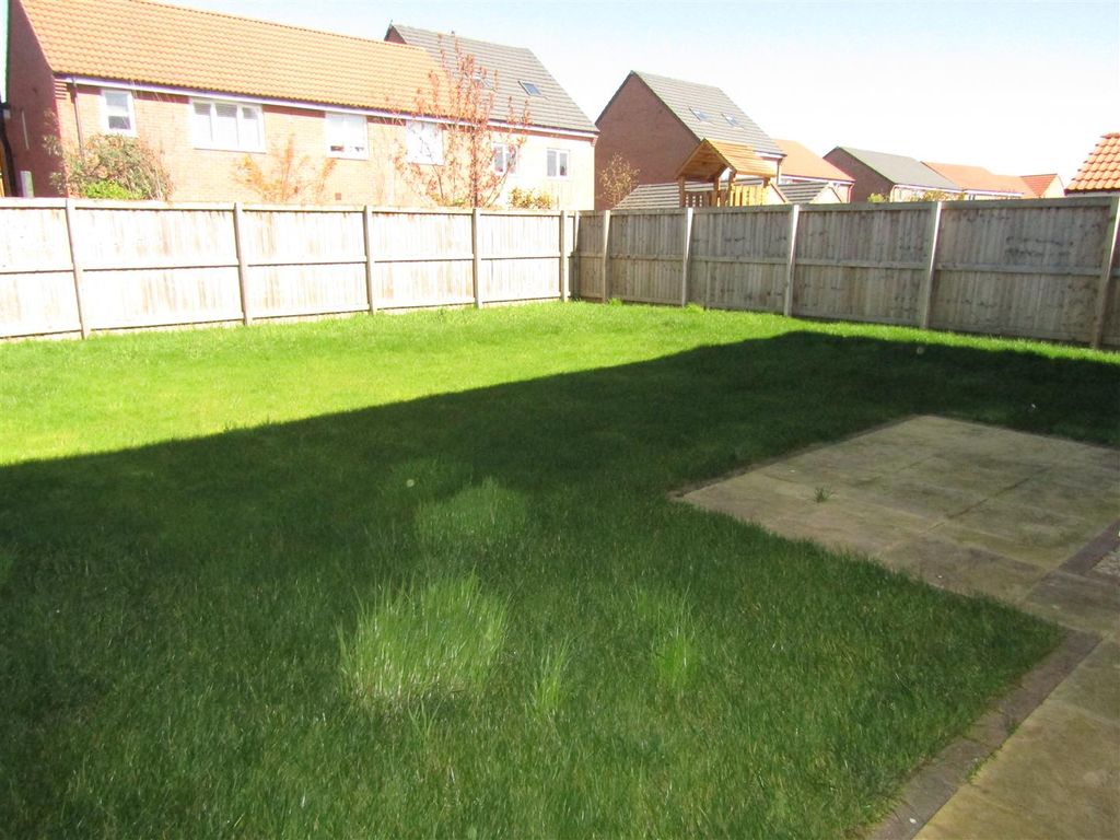 Additional image 5 of 4 bed detached house to rentHockley Crescent, Boroughbridge, York YO51