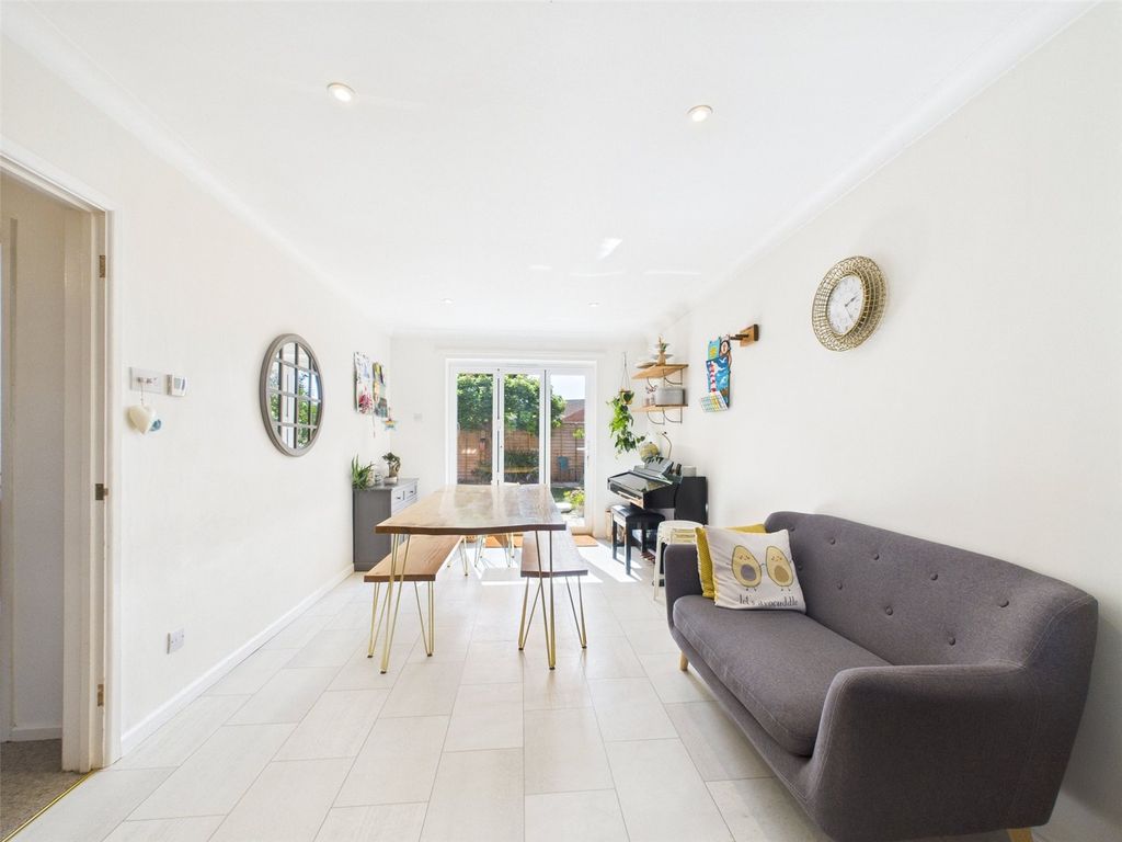 Property photo 3 of 18 Picture No. 23