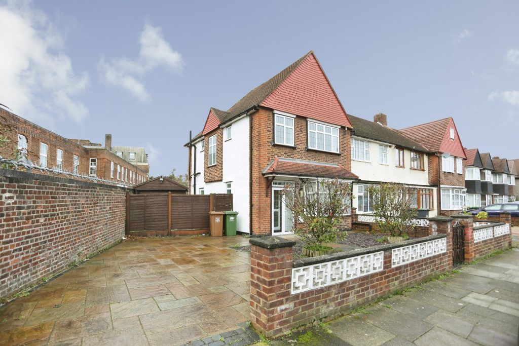 Property photo 1 of 23