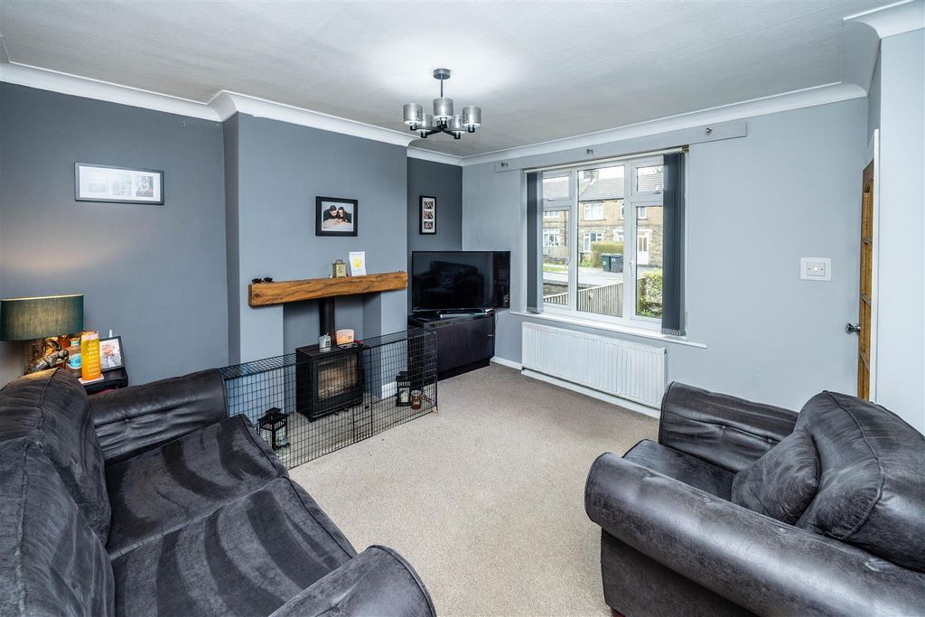 Property photo 3 of 20 34Eaqueens-010426-9.Jpg