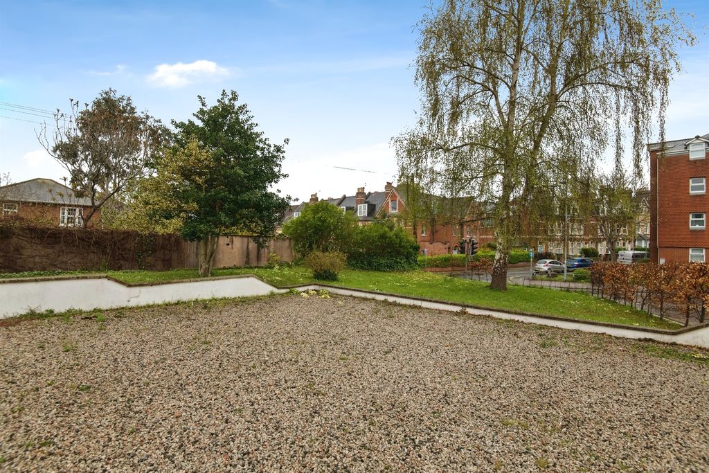 Property photo 3 of 15