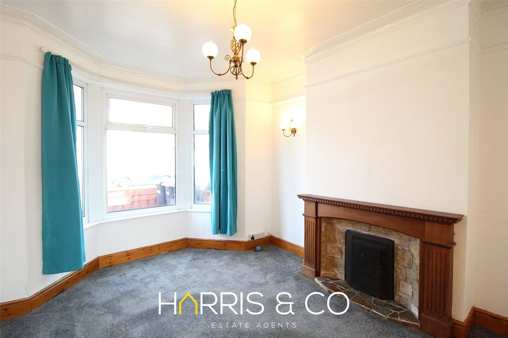 Property photo 2 of 13 Picture No. 04
