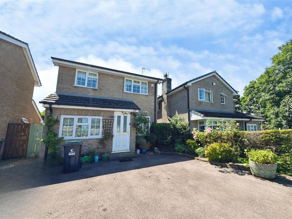 Property photo 1 of 19 Piercefield Avenue