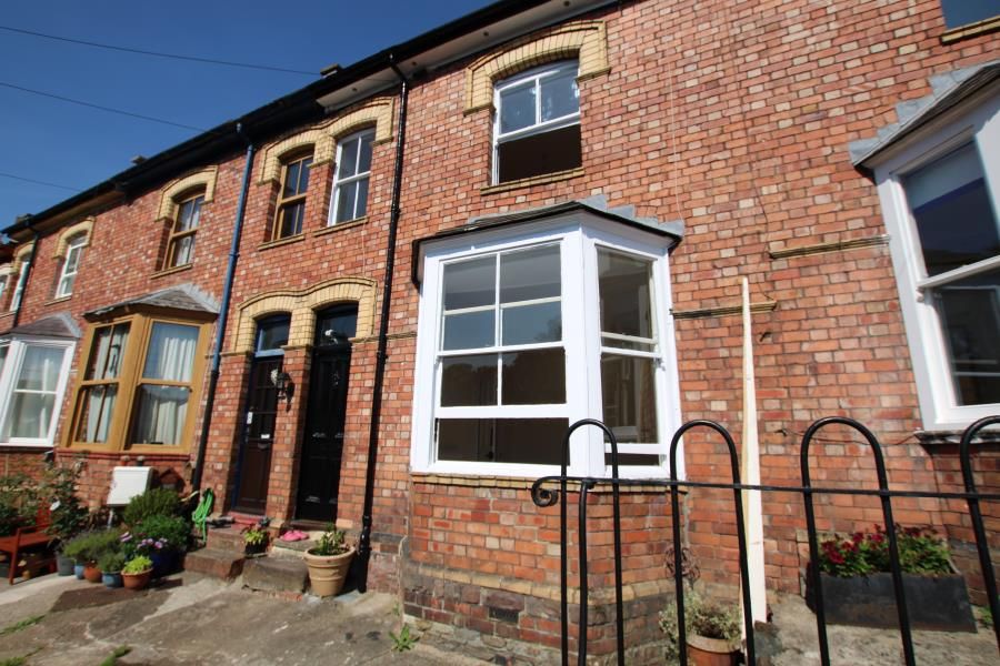 Property photo 1 of 17