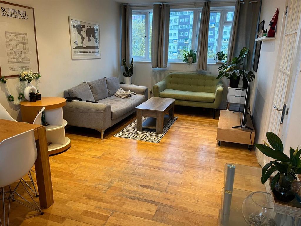 Property photo 1 of 9 Atkinson Hse Eden Harper Sw11