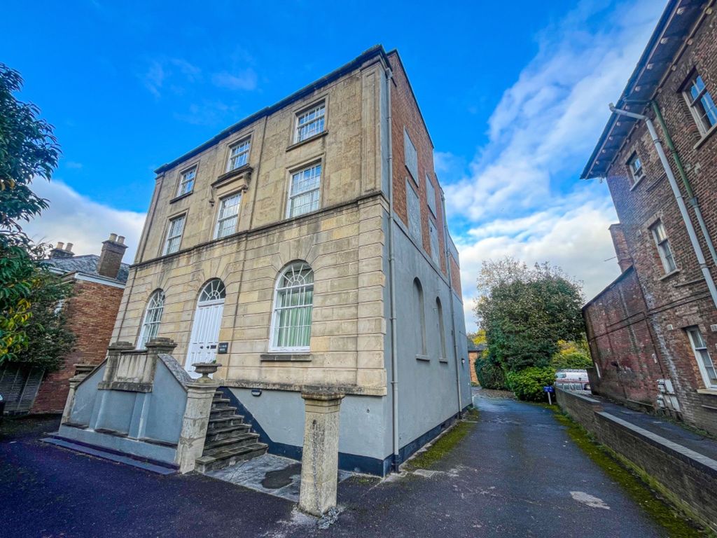 Property photo 1 of 20 3842703
