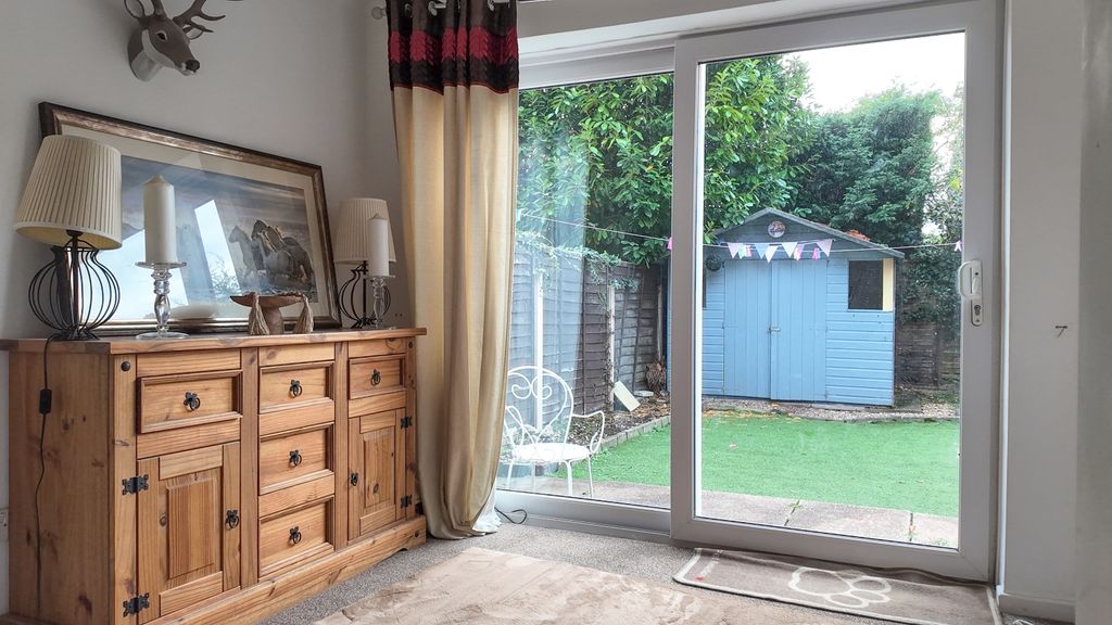 Property photo 3 of 14 Lounge Garden View