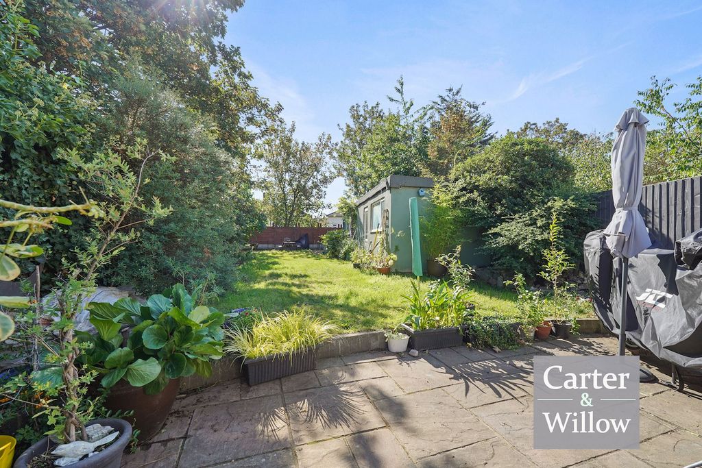 Property photo 2 of 14