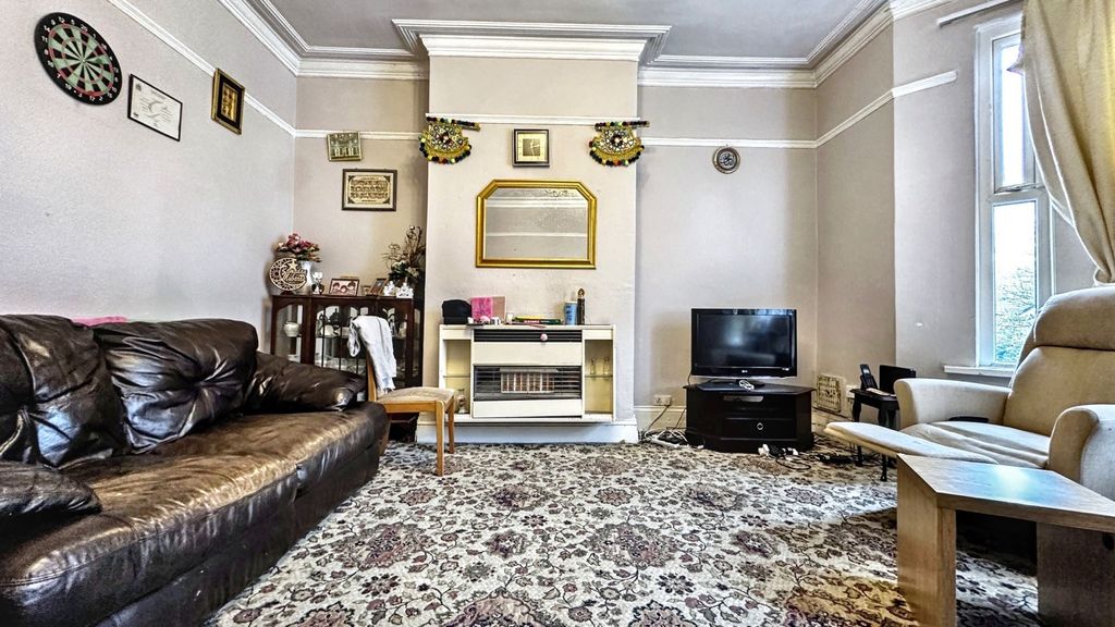 Property photo 1 of 24 01533c6B-F03F-4Dd5-9828-E0Ca6095B68F.Jpg