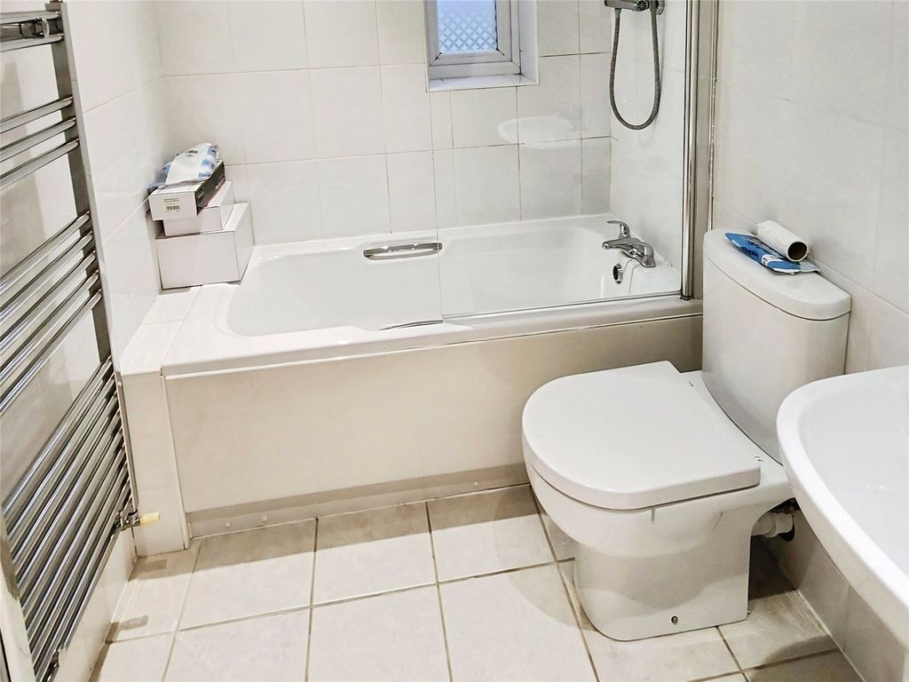 Property photo 3 of 10 Picture No. 14