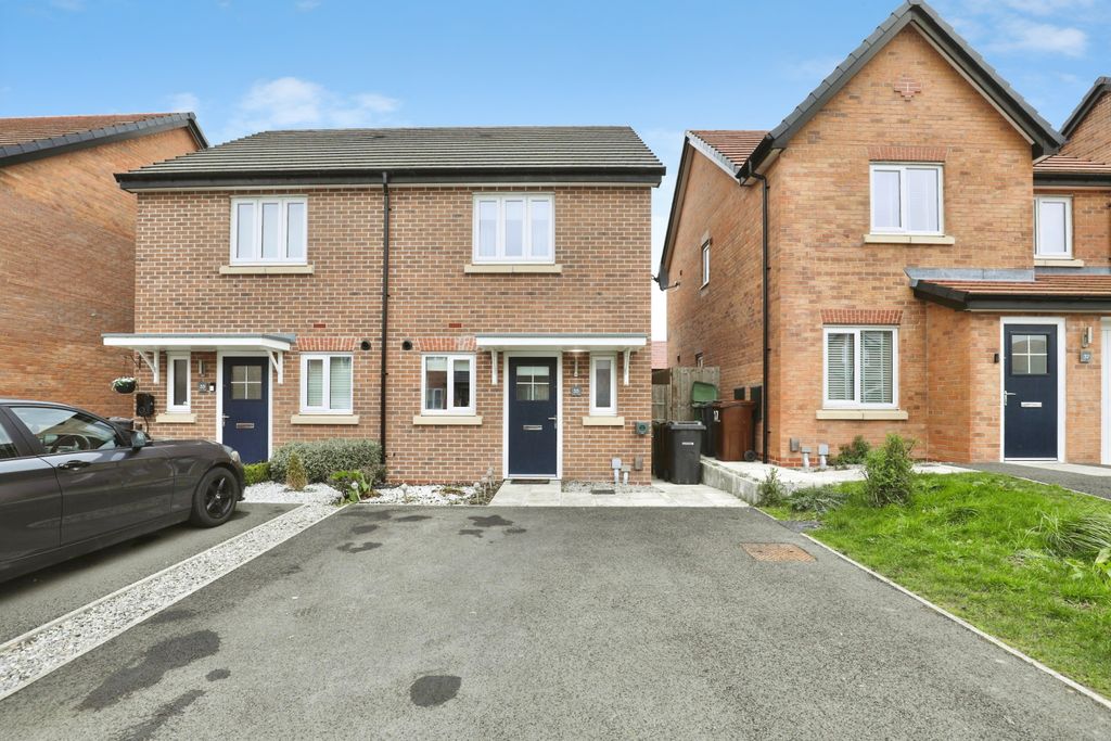 Property photo 1 of 17