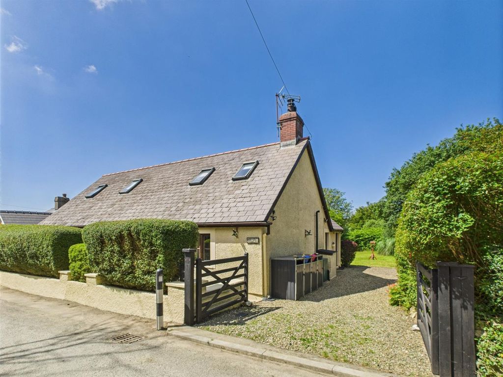 Property photo 1 of 38 Cam05474G0-Pr0014-Still037.Jpg