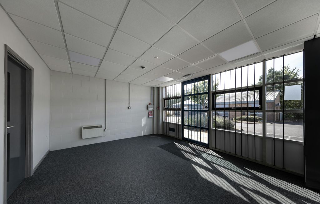 Property photo 2 of 4 2023 883 Plymouth Road Ste228609.Jpg