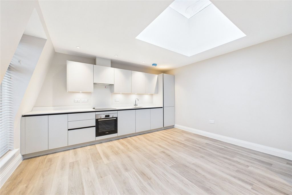 Property photo 1 of 11 Picture No. 05