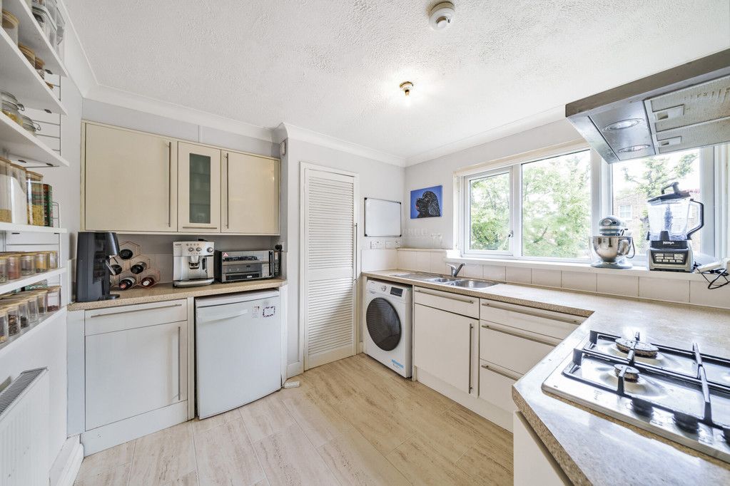 Property photo 2 of 13 Kitchen