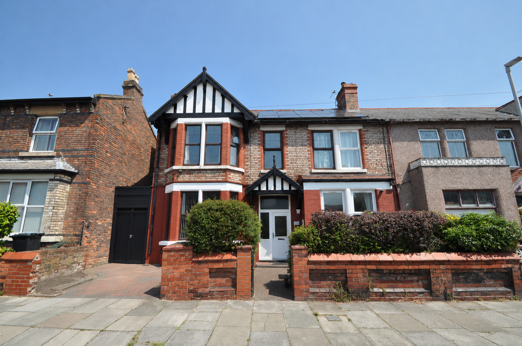 Property photo 1 of 43
