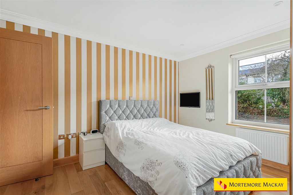 Additional image 11 of 2 bed flat for saleVillage Road, Enfield EN1