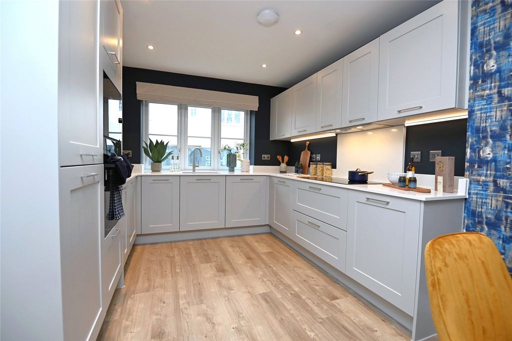 Property photo 2 of 12 Picture No. 01