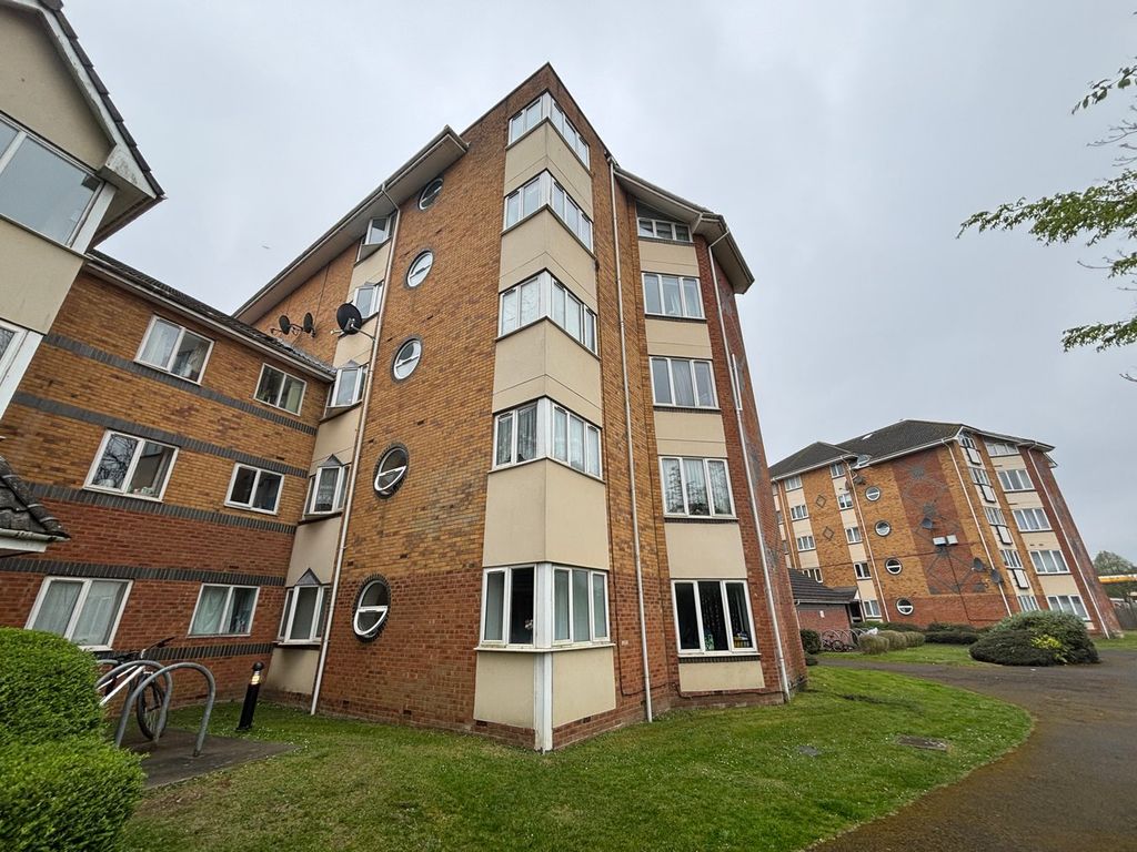 Property photo 1 of 8