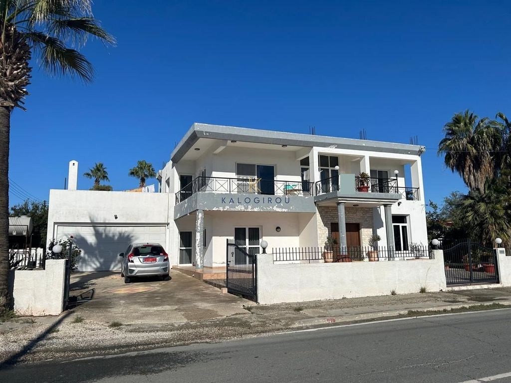Property photo 1 of 34