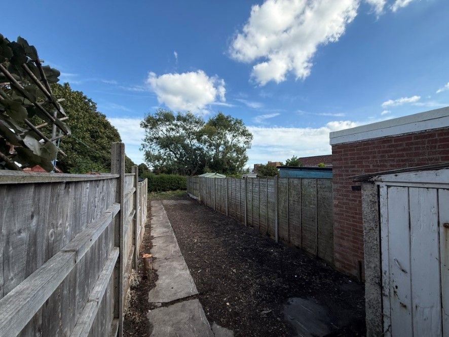 Property photo 2 of 3