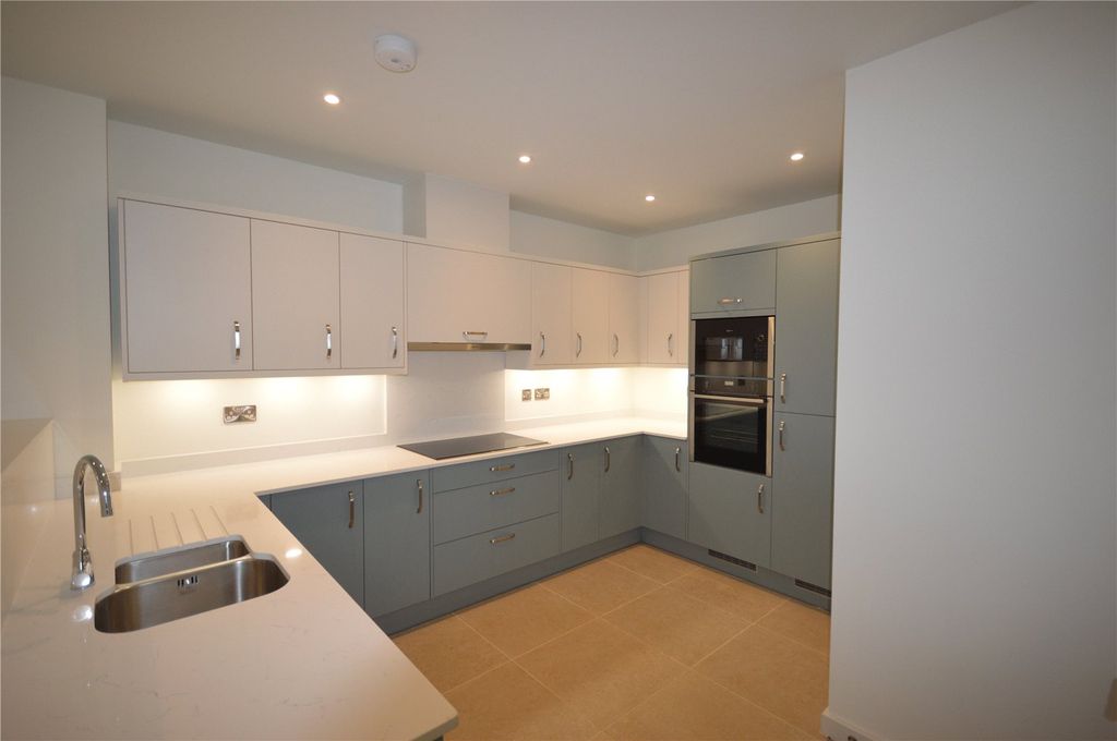 Property photo 2 of 17 Picture No. 02