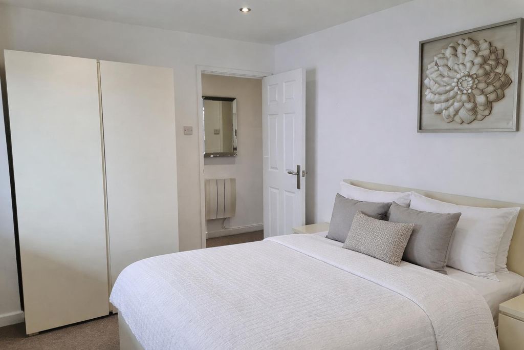 Property photo 2 of 9 Dressed Bed 2026.Png