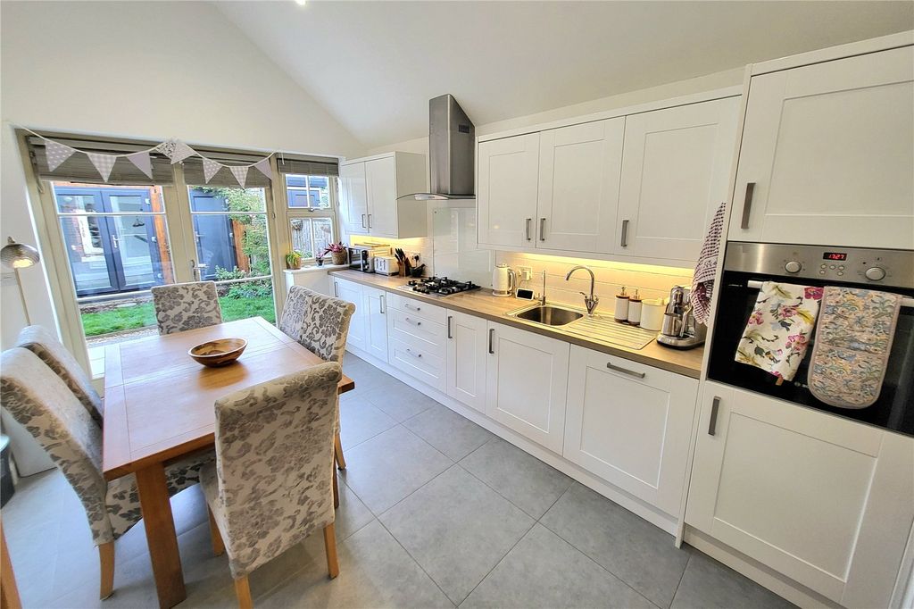 Property photo 3 of 17 Picture No. 52