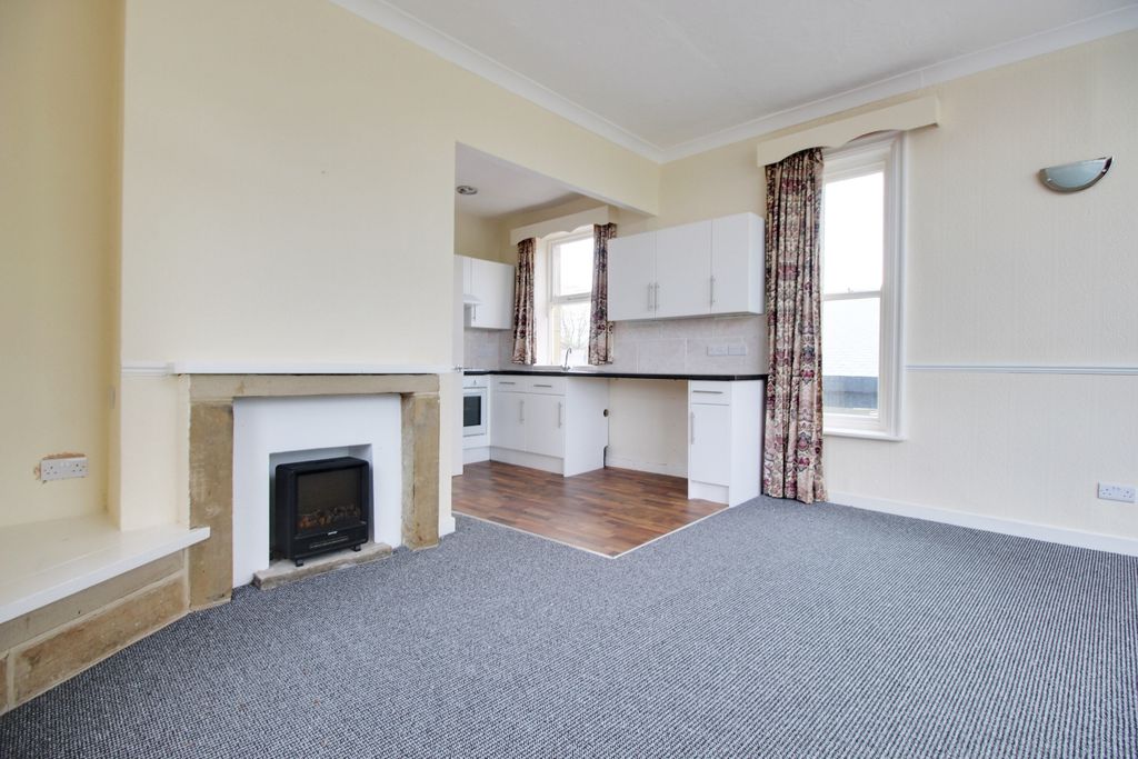 Property photo 2 of 6 Ewemove Harrogate Living Room