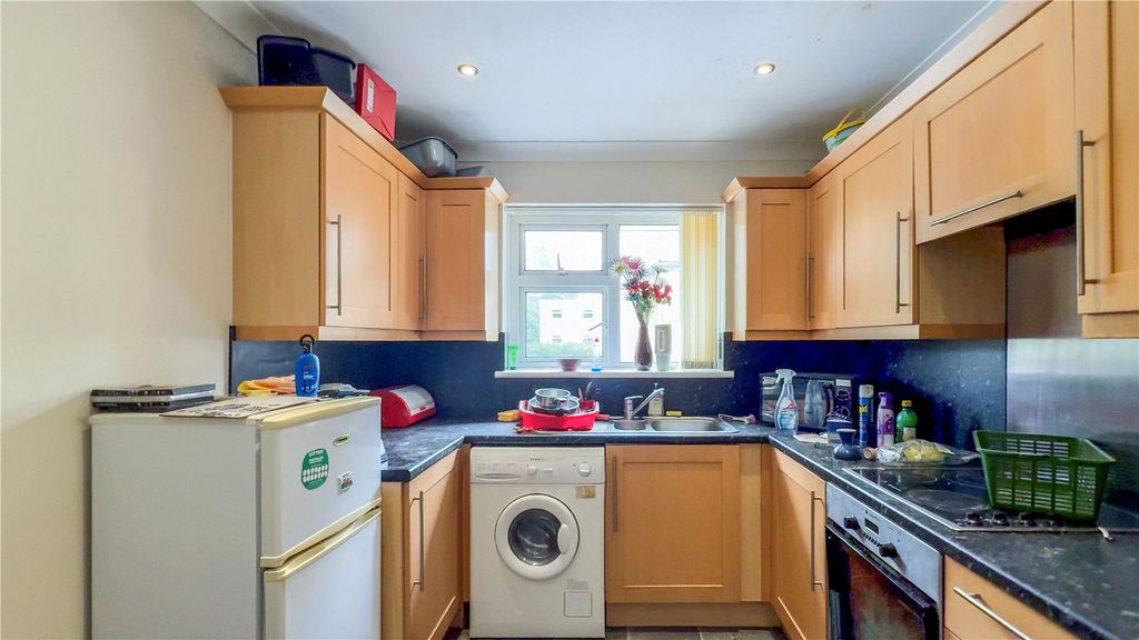 Property photo 3 of 15 Picture No. 24