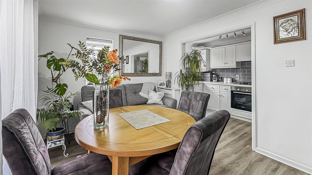 Property photo 2 of 9 Img_5342.Jpg