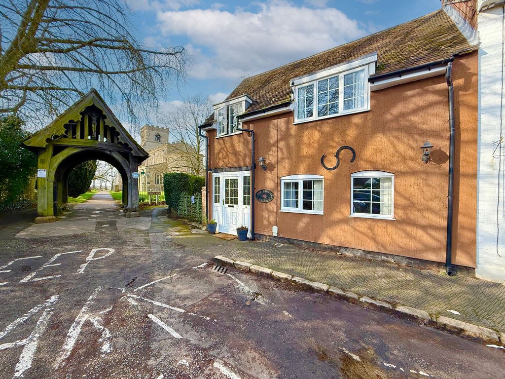 Property photo 1 of 16 Front